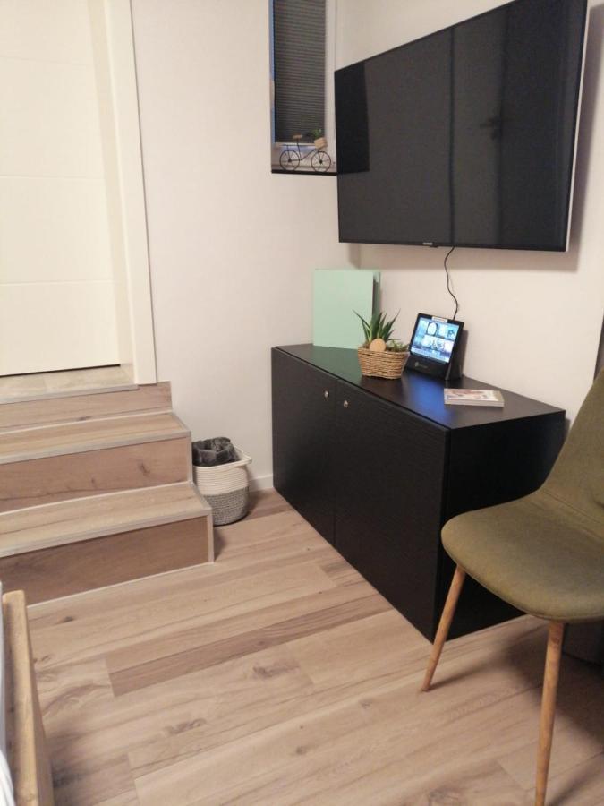Kira Apartment *